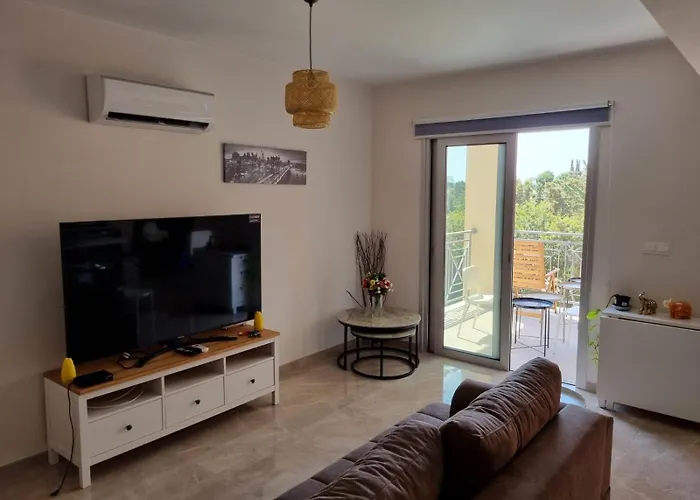 아파트 Monastiraki Serene Escape 파포스