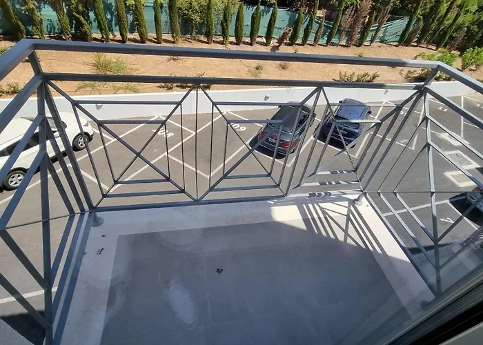 Monastiraki Serene Escape パ フォス