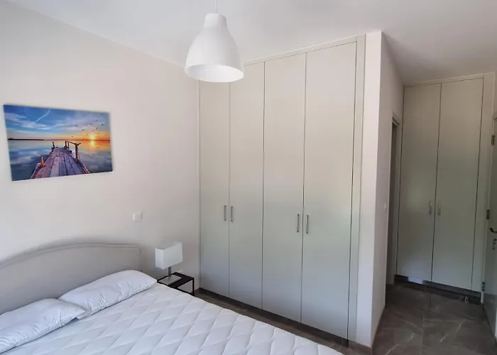 Monastiraki Serene Escape *